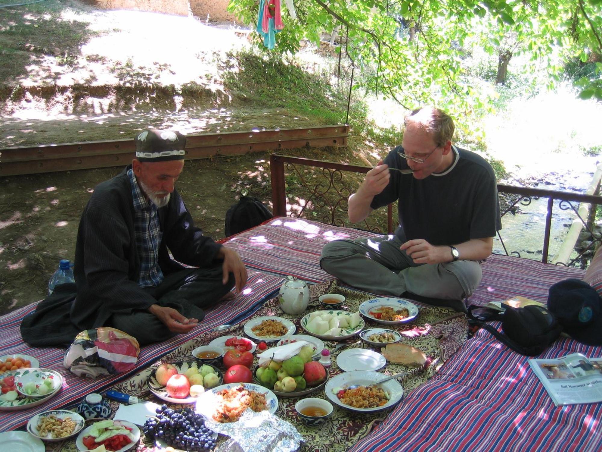 Hayat Guesthouse Nuratau Mountain Yukary-Ukhum Экстерьер фото