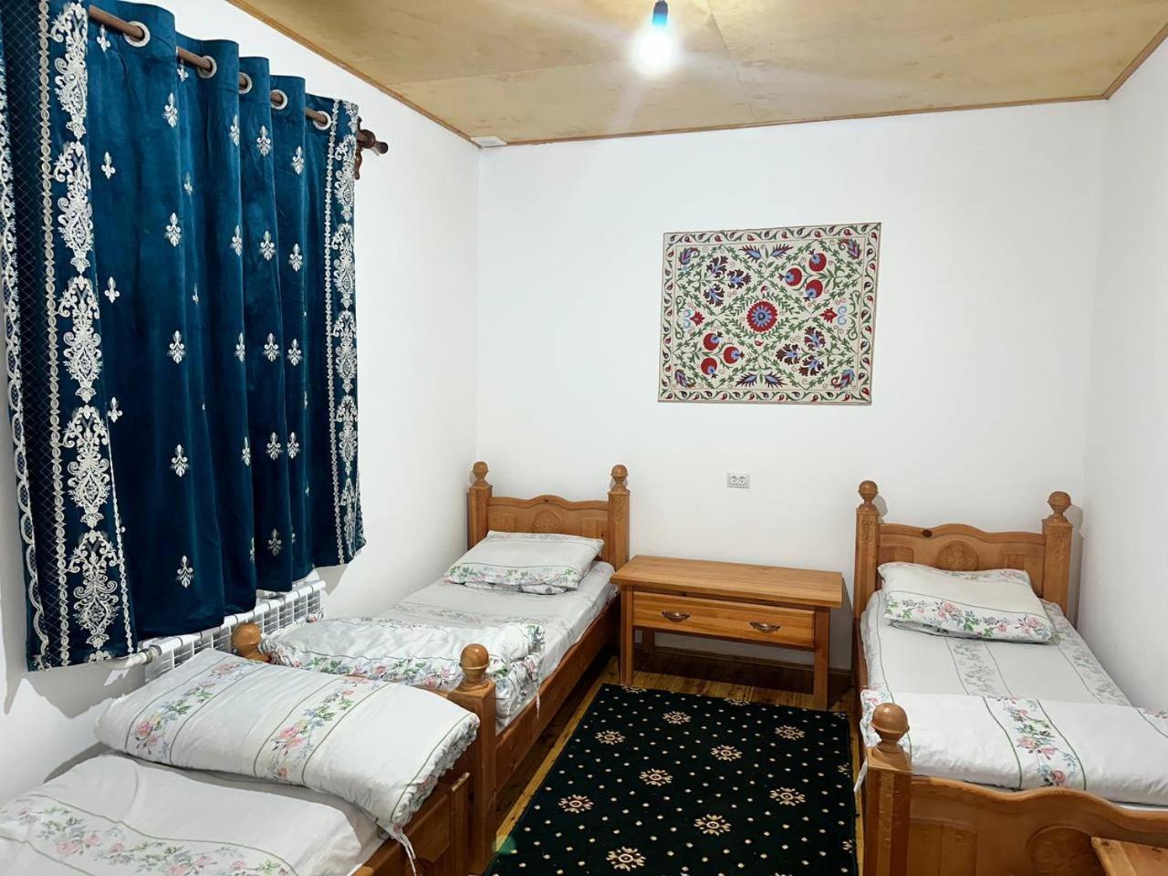 Hayat Guesthouse Nuratau Mountain Yukary-Ukhum Экстерьер фото